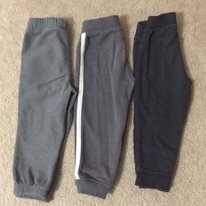 Bundle of sweatpants size 2T